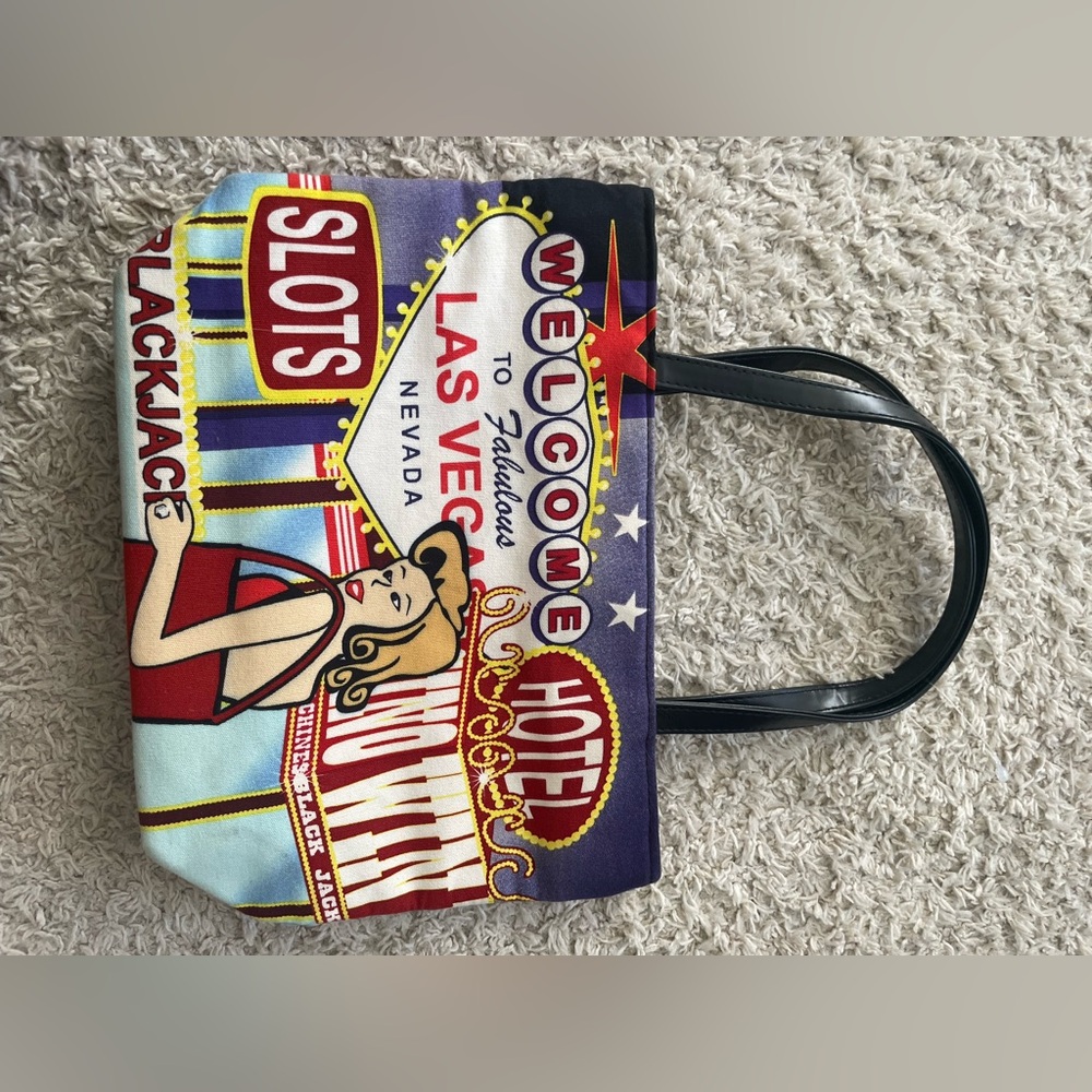 vintage handbag b25